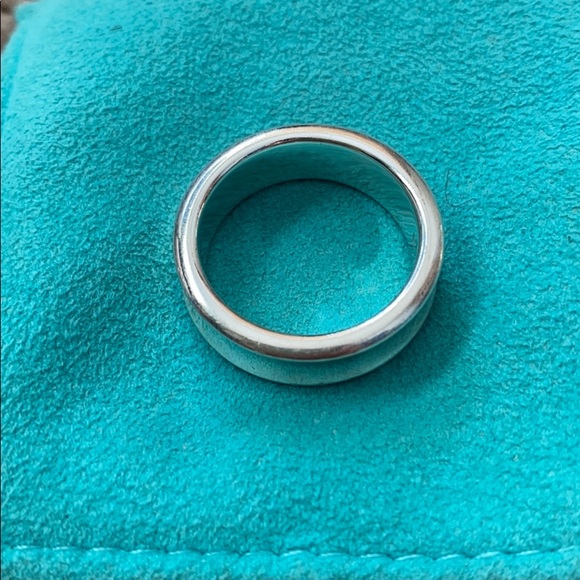 Tiffany & Co ring - Picture 4 of 4